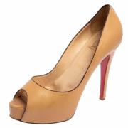 Pre-owned Leather heels Christian Louboutin Pre-owned , Beige , Dames