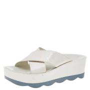 Pre-owned Leather flats Prada Vintage , White , Dames