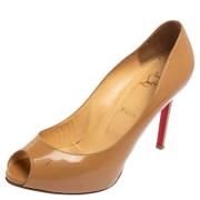 Pre-owned Leather heels Christian Louboutin Pre-owned , Beige , Dames