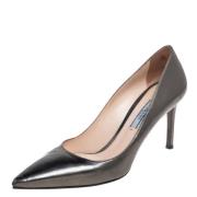 Pre-owned Leather heels Prada Vintage , Gray , Dames