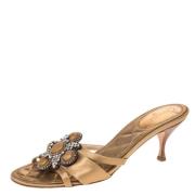 Pre-owned Satin sandals Chanel Vintage , Yellow , Dames