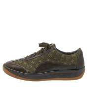 Pre-owned Canvas sneakers Louis Vuitton Vintage , Green , Dames
