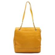 Pre-owned Leather totes Chanel Vintage , Yellow , Dames