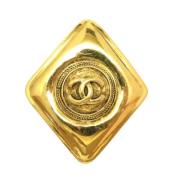 Pre-owned Metal brooches Chanel Vintage , Yellow , Dames