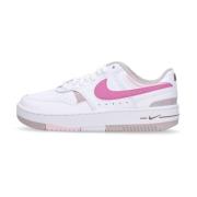 Witte Lage Sneakers W Gamma Force Nike , White , Dames