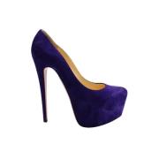 Pre-owned Suede heels Christian Louboutin Pre-owned , Purple , Dames