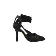 Pre-owned Silk heels Manolo Blahnik Pre-owned , Black , Dames