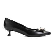 Zwarte Leren Pumps Met Puntige Neus Salvatore Ferragamo , Black , Dame...