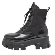 Pre-owned Leather boots Prada Vintage , Black , Dames