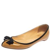 Pre-owned Leather flats Christian Louboutin Pre-owned , Beige , Dames