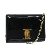 Pre-owned Leather shoulder-bags Salvatore Ferragamo Pre-owned , Black ...