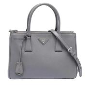 Pre-owned Leather prada-bags Prada Vintage , Gray , Dames