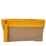 Pre-owned Leather clutches Bottega Veneta Vintage , Beige , Dames