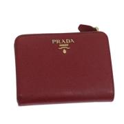 Pre-owned Leather wallets Prada Vintage , Red , Dames