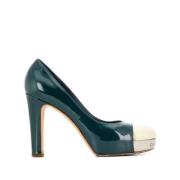 Pre-owned Leather heels Chanel Vintage , Green , Dames