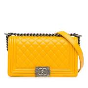 Pre-owned Leather shoulder-bags Chanel Vintage , Yellow , Dames