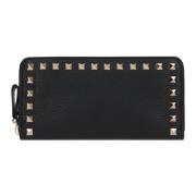 Zwarte Studs Zip-Around Portemonnee Valentino Garavani , Black , Dames