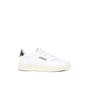 Witte Leren Sneakers met Geperforeerde Tip Autry , White , Heren