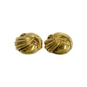 Pre-owned Metal earrings Chanel Vintage , Yellow , Dames