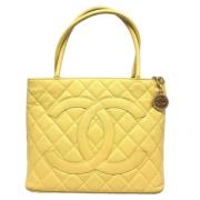 Pre-owned Fabric chanel-bags Chanel Vintage , Yellow , Dames