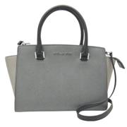 Pre-owned Fabric handbags Michael Kors Pre-owned , Gray , Dames