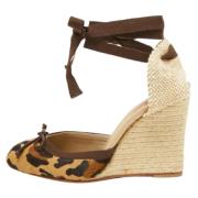 Pre-owned Canvas sandals Christian Louboutin Pre-owned , Brown , Dames