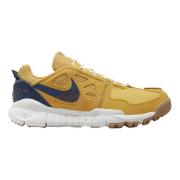 Limited Edition Terra Vista Sneakers Nike , Yellow , Unisex