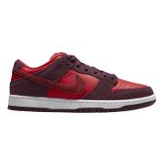 Limited Edition Cherry SB Dunk Low Nike , Red , Heren