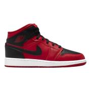 Limited Edition Air Jordan 1 Mid Reverse Bred Nike , Red , Heren