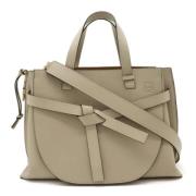 Pre-owned Leather handbags Loewe Pre-owned , Beige , Dames