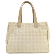 Pre-owned Nylon chanel-bags Chanel Vintage , Beige , Dames