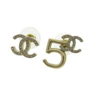 Pre-owned Metal chanel-jewelry Chanel Vintage , Yellow , Dames