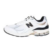 Witte 2002R Sneakers voor Mannen en Vrouwen New Balance , White , Here...