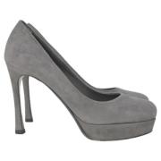 Pre-owned Suede heels Yves Saint Laurent Vintage , Gray , Dames