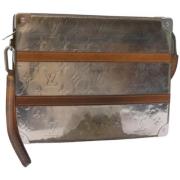 Pre-owned Canvas clutches Louis Vuitton Vintage , Gray , Dames