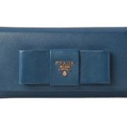 Pre-owned Leather wallets Prada Vintage , Blue , Dames