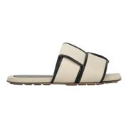 Gevlochten Slippers met Contrasterende Details Bottega Veneta , Beige ...