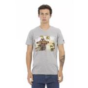 Grafische V-hals T-shirt met charme Trussardi , Gray , Heren