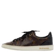 Pre-owned Canvas sneakers Louis Vuitton Vintage , Brown , Dames