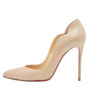 Pre-owned Leather heels Christian Louboutin Pre-owned , Beige , Dames