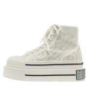 Pre-owned Canvas sneakers Fendi Vintage , White , Dames