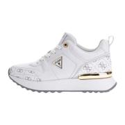 Witte Sneakers met Gelamineerde Inzet Guess , White , Dames