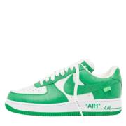 Pre-owned Coated canvas sneakers Louis Vuitton Vintage , Green , Heren