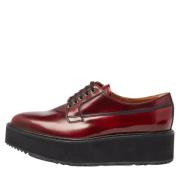 Pre-owned Leather flats Prada Vintage , Red , Dames