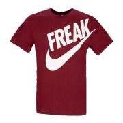 Giannis Freak Logo Tee Donker Bietrood Nike , Red , Heren