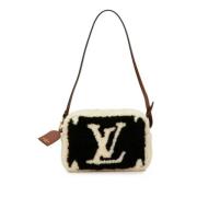 Pre-owned Leather shoulder-bags Louis Vuitton Vintage , Black , Dames