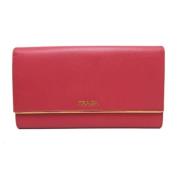 Pre-owned Leather wallets Prada Vintage , Red , Dames