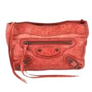 Pre-owned Leather clutches Balenciaga Vintage , Red , Dames