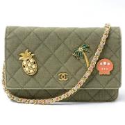 Pre-owned Canvas crossbody-bags Chanel Vintage , Green , Dames