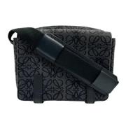 Pre-owned Canvas shoulder-bags Loewe Pre-owned , Black , Heren